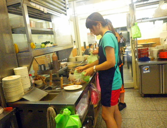 木柵米粉湯：『木柵米粉湯』好料吃不厭˙蘿蔔、綜合煎ㄧ級棒