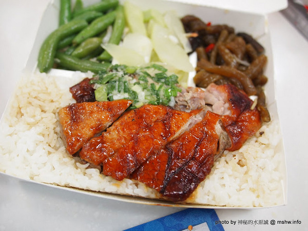 昌盛燒臘快餐：【食記】高雄昌盛燒臘快餐@鼓山瑞豐夜市捷運MRT巨蛋 : 口感酥脆迷人,令人無法忘懷的火肉飯!