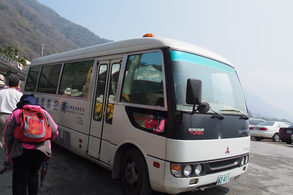 坪瀨琉璃光之橋：【南投】琉璃光之橋