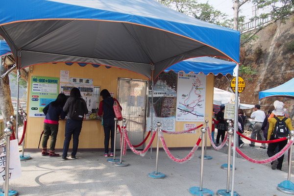 坪瀨琉璃光之橋：【南投】琉璃光之橋