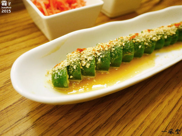 一風堂拉麵：一風堂拉麵，雙人套餐有兩碗拉麵加三樣小菜是個實惠的好選擇