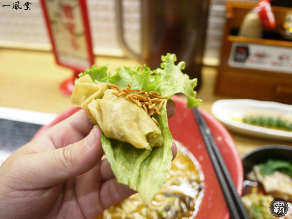 一風堂拉麵：一風堂拉麵，雙人套餐有兩碗拉麵加三樣小菜是個實惠的好選擇