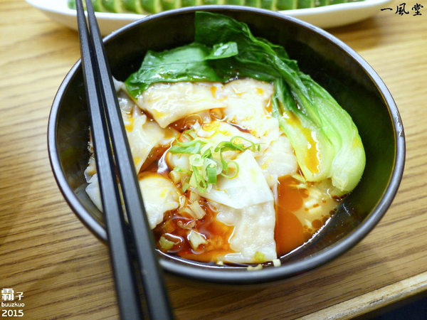 一風堂拉麵：一風堂拉麵，雙人套餐有兩碗拉麵加三樣小菜是個實惠的好選擇