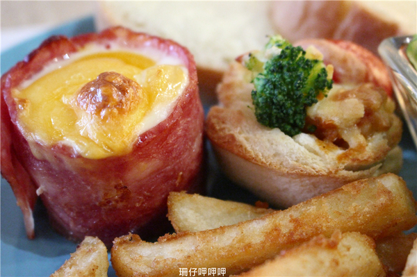 Traveling Time旅行食光：Traveling Time旅行食光✪重機×工業風×異國美食~103.08.29