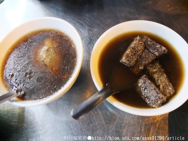 阿娟鴨肉羹 咖哩飯:【美食特搜。台南中西區】阿娟咖哩飯。超人氣紅牌咖哩飯 雞肉飯 當歸米血 吃到撐才甘願罷休