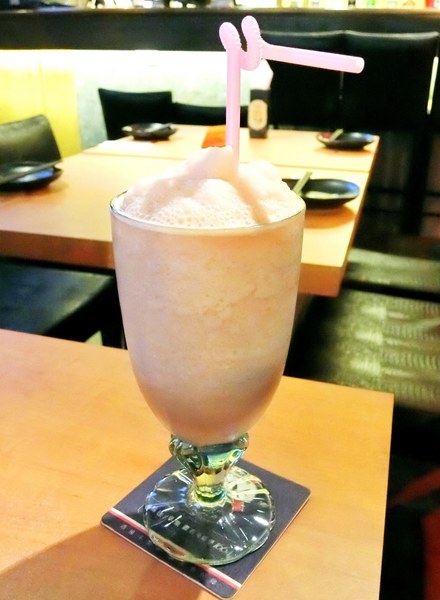 金夫人美式居酒屋：金夫人美式居酒屋