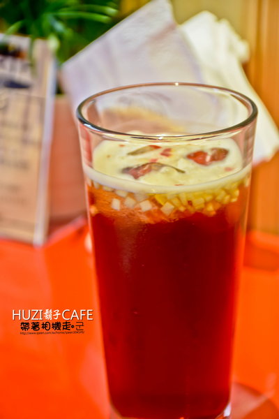 HUZI Cafe鬍子煎餅:台南 中西區.早午餐+下午茶+日租套房 HUZI CAFE鬍子煎餅