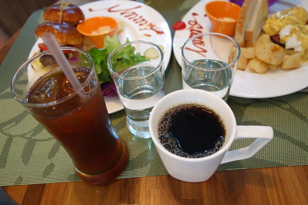 Mmm Brunch：Mmm Brunch (二訪) 早午餐 用心推介 手做漢堡 班尼迪克蛋