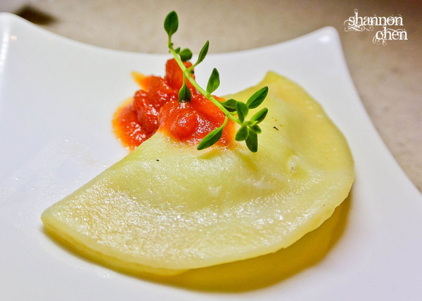 INDULGE 實驗創新餐酒館:*美食*INDULGE 創新實驗餐酒館*用心製作的美食,享受體驗美食的感動!