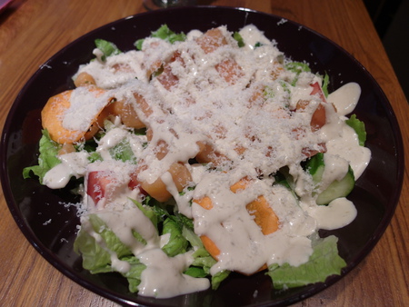 煙燻鮭魚沙拉$180