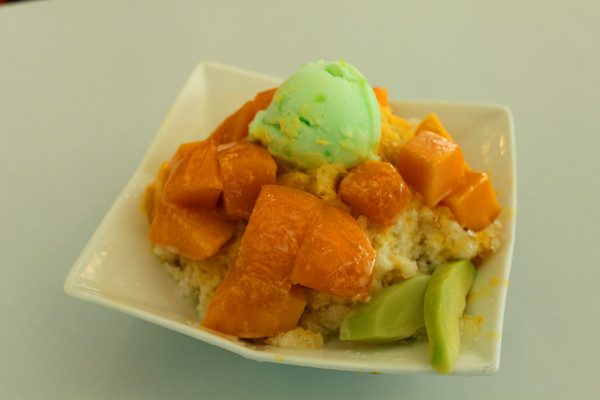 玉井農會芒果冰館：[台南]玉井芒果冰大車拼 農會芒果冰館