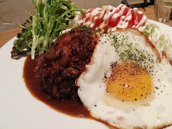 7finedays創意果汁店:《台北》7 finedays│輕食概念果汁吧~低負擔鮮嫩漢堡排@科技大樓站