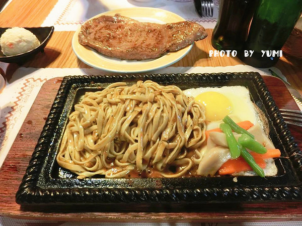 夯地方牛排：【邀稿】巨無霸牛排!大口吃肉好滿足@夯地方牛排