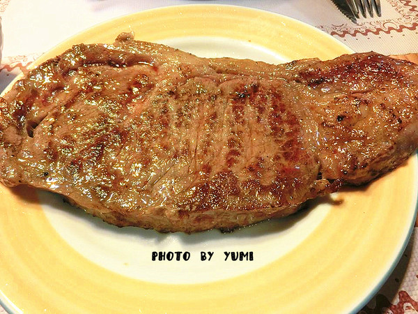 夯地方牛排：【邀稿】巨無霸牛排!大口吃肉好滿足@夯地方牛排