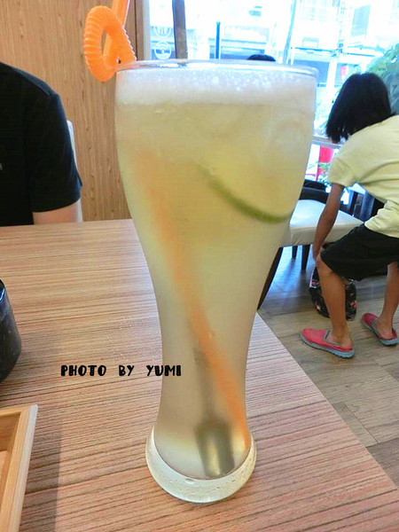 食茶父子:【邀稿】高cp值!簡單就是人間美味~紅燒牛腩定食及雞腿排咖哩飯大獲我心@食茶父子