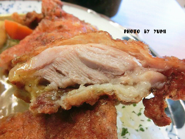 食茶父子:【邀稿】高cp值!簡單就是人間美味~紅燒牛腩定食及雞腿排咖哩飯大獲我心@食茶父子