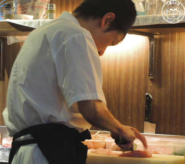 八田帝王蟹燒烤:呷飽祙【台北中山・八田頂級帝王蟹燒烤吃到飽】高級食材不怕你吃