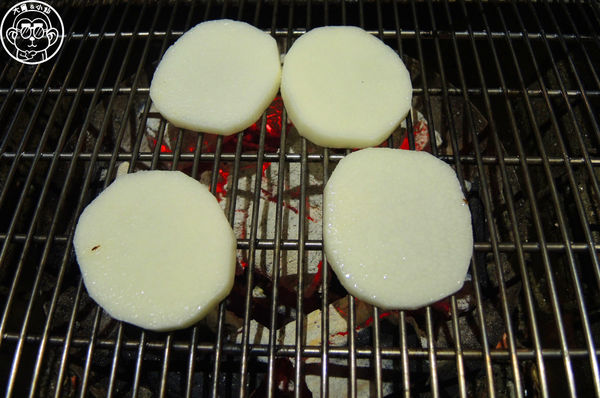 八田帝王蟹燒烤:呷飽祙【台北中山・八田頂級帝王蟹燒烤吃到飽】高級食材不怕你吃