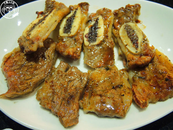 八田帝王蟹燒烤:呷飽祙【台北中山・八田頂級帝王蟹燒烤吃到飽】高級食材不怕你吃