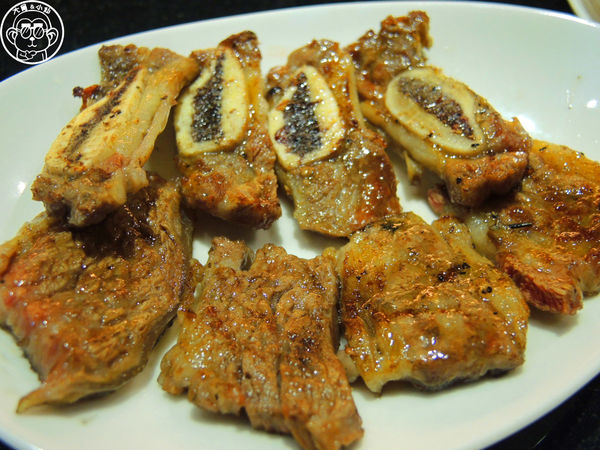 八田帝王蟹燒烤:呷飽祙【台北中山・八田頂級帝王蟹燒烤吃到飽】高級食材不怕你吃