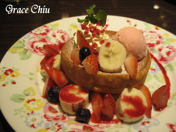 非常莓果熱蛋糕 Mee%5Cs cafe 來自日本涉谷 和洋風料理 捷運國父紀念館站