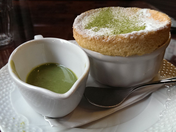 Mee's Cafe:《台北》Mee's Cafe│來自日本の軟綿熱蛋糕&抹茶窯烤舒芙蕾@國父紀念館