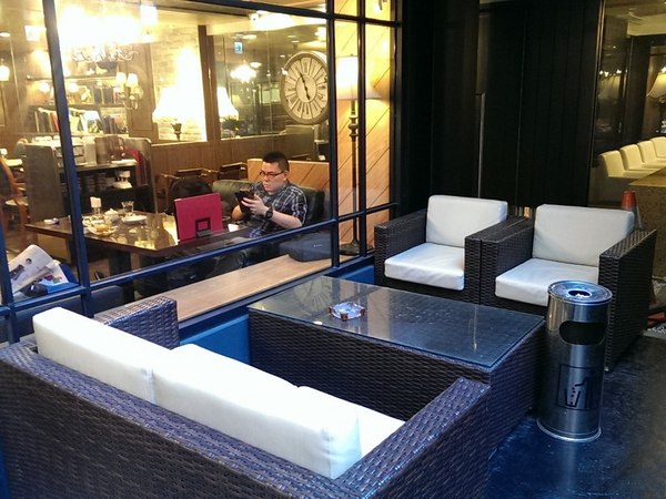 Mee's Cafe:《台北》Mee's Cafe│來自日本の軟綿熱蛋糕&抹茶窯烤舒芙蕾@國父紀念館