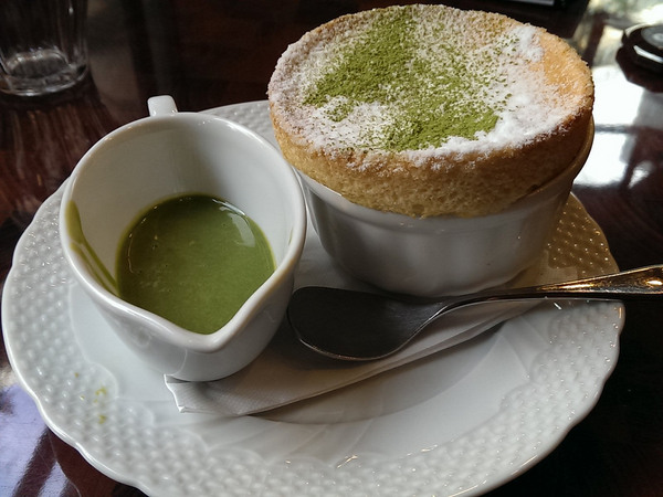 Mee's Cafe:《台北》Mee's Cafe│來自日本の軟綿熱蛋糕&抹茶窯烤舒芙蕾@國父紀念館