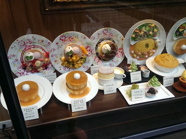 Mee's Cafe:《台北》Mee's Cafe│來自日本の軟綿熱蛋糕&抹茶窯烤舒芙蕾@國父紀念館