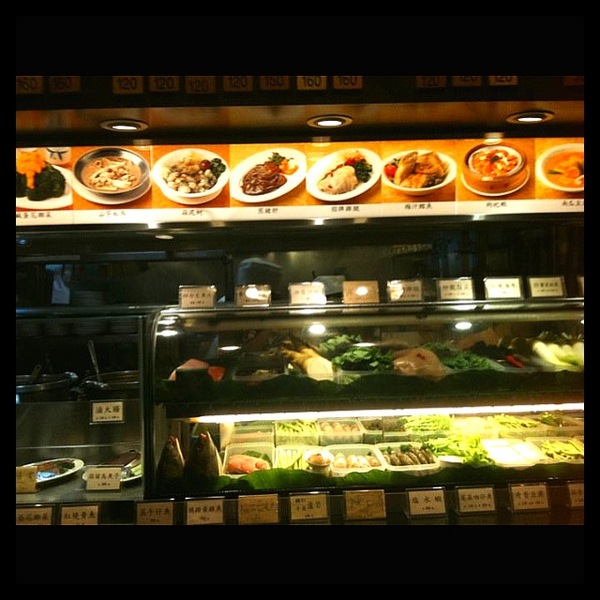 喫飯食堂:台式料理*康熙來了傳說中轉圈圈的豬油拌飯-喫飯食堂