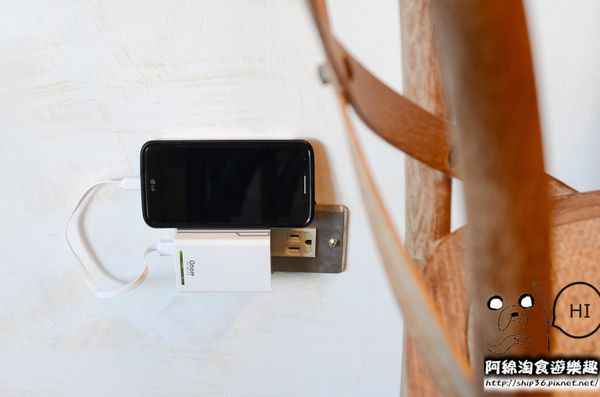 BUGEL Bagel Coffee(新板壹號店)：【台北美式】【北捷板橋站】Bügel Bagel 新板壹號店-每天吃貝果都不會膩．板橋輕食下午茶/貝果餐/捷運板橋站