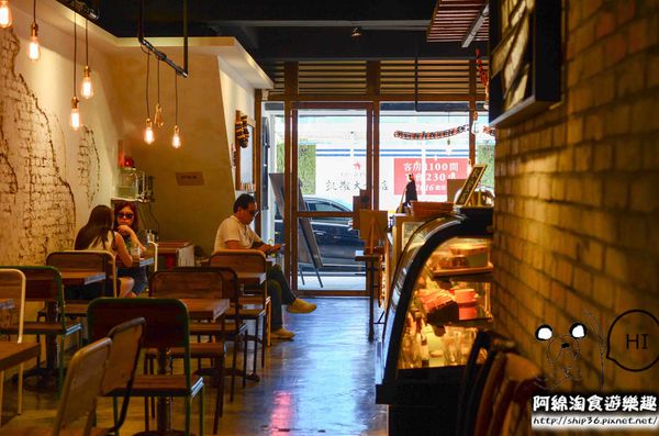 BUGEL Bagel Coffee(新板壹號店)：【台北美式】【北捷板橋站】Bügel Bagel 新板壹號店-每天吃貝果都不會膩．板橋輕食下午茶/貝果餐/捷運板橋站