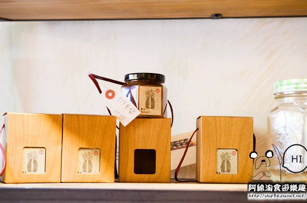 BUGEL Bagel Coffee(新板壹號店)：【台北美式】【北捷板橋站】Bügel Bagel 新板壹號店-每天吃貝果都不會膩．板橋輕食下午茶/貝果餐/捷運板橋站