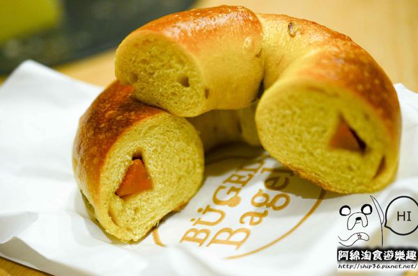 BUGEL Bagel Coffee(新板壹號店)：【台北美式】【北捷板橋站】Bügel Bagel 新板壹號店-每天吃貝果都不會膩．板橋輕食下午茶/貝果餐/捷運板橋站