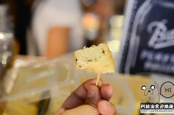 BUGEL Bagel Coffee(新板壹號店)：【台北美式】【北捷板橋站】Bügel Bagel 新板壹號店-每天吃貝果都不會膩．板橋輕食下午茶/貝果餐/捷運板橋站