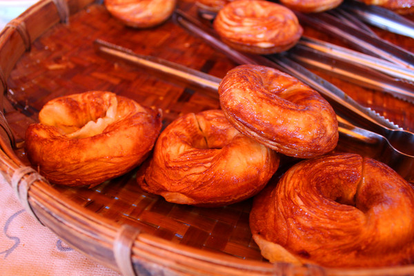 奮起湖甜甜圈：[阿里山]奮起湖 星空小屋旁的現烤甜甜圈