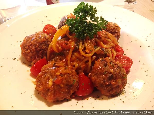 米特食堂：☆淡水米特食堂