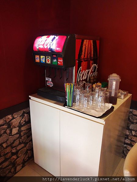 米特食堂：☆淡水米特食堂