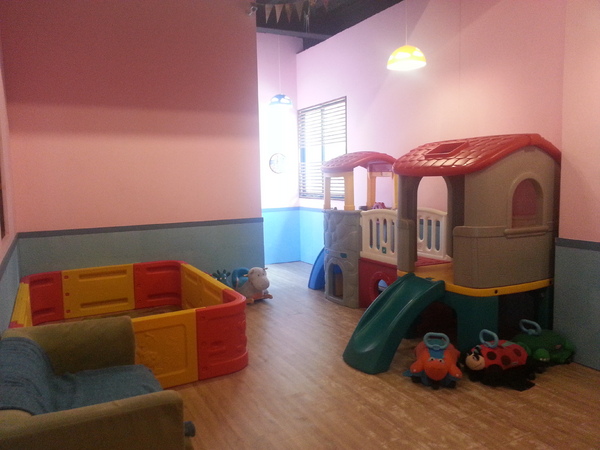 瑪莉桃桃親子餐廳(原Baby Coffee 瑪莉桃桃)：[邀約][高雄][美食]瑪莉桃桃(杜馬河堤館)~親子歡聚的好所在^^