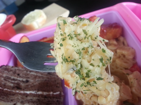 瑪莉桃桃親子餐廳(原Baby Coffee 瑪莉桃桃)：[邀約][高雄][美食]瑪莉桃桃(杜馬河堤館)~親子歡聚的好所在^^