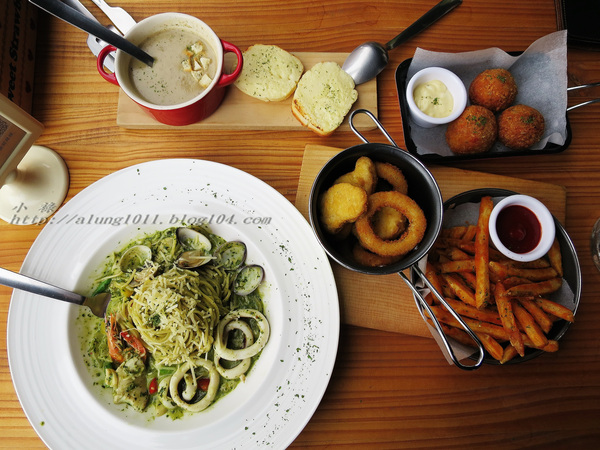 瑪莉桃桃親子餐廳(原Baby Coffee 瑪莉桃桃)：您一定會喜歡..  瑪莉桃桃 - 大人小孩都適宜的生活餐廳~