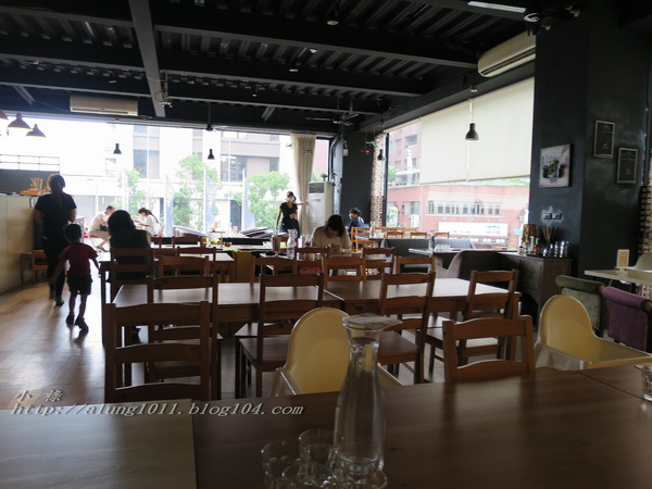 瑪莉桃桃親子餐廳(原Baby Coffee 瑪莉桃桃)：您一定會喜歡..  瑪莉桃桃 - 大人小孩都適宜的生活餐廳~