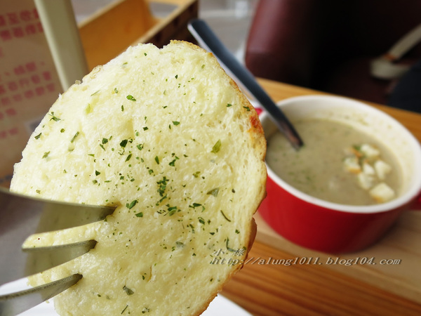 瑪莉桃桃親子餐廳(原Baby Coffee 瑪莉桃桃)：您一定會喜歡..  瑪莉桃桃 - 大人小孩都適宜的生活餐廳~