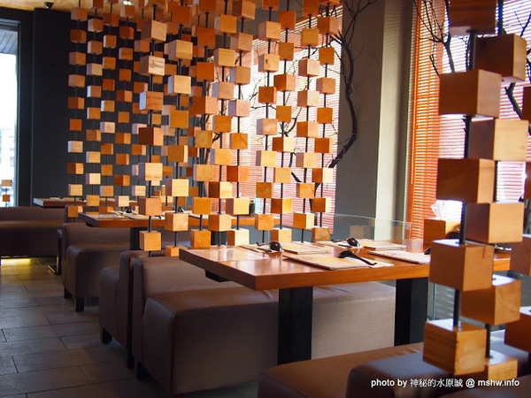 Kukai Ramen & Izakaya 空海拉麵:【食記】台中Kukai Ramen & Izakaya 空海拉麵居酒屋大隆店@西屯捷運BRT市政府&頂何厝 : 三種麵條讓你吃完想出家?來自Toyota豐田集團的旗下力作!