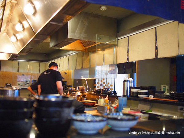 Kukai Ramen & Izakaya 空海拉麵:【食記】台中Kukai Ramen & Izakaya 空海拉麵居酒屋大隆店@西屯捷運BRT市政府&頂何厝 : 三種麵條讓你吃完想出家?來自Toyota豐田集團的旗下力作!