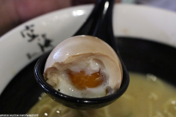 Kukai Ramen & Izakaya 空海拉麵:Kukai Ramen & Izakaya 空海拉麵✪台中拉麵新選擇~湯頭美味~103.09.08