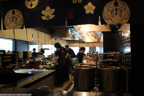 Kukai Ramen & Izakaya 空海拉麵:Kukai Ramen & Izakaya 空海拉麵✪台中拉麵新選擇~湯頭美味~103.09.08
