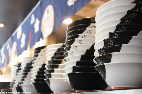 Kukai Ramen & Izakaya 空海拉麵:Kukai Ramen & Izakaya 空海拉麵✪台中拉麵新選擇~湯頭美味~103.09.08