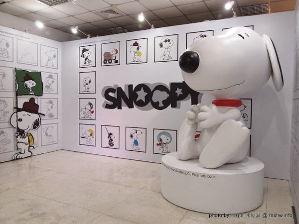 走進花生漫畫 史努比Snoopy65週年巡迴特展(台中站)：【景點】走進花生漫畫 Snoopy 65週年巡迴特展@台中世界貿易中心捷運BRT中港新城 : 空間與動線規劃更完善,還有高雄沒有的新展品喔!