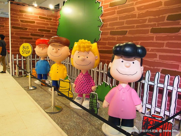 走進花生漫畫 史努比Snoopy65週年巡迴特展(台中站)：【景點】走進花生漫畫 Snoopy 65週年巡迴特展@台中世界貿易中心捷運BRT中港新城 : 空間與動線規劃更完善,還有高雄沒有的新展品喔!